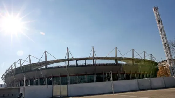 Stadium 10